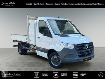 Utilitaire benne Mercedes