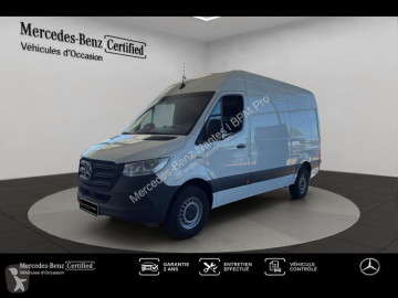 Fourgon Mercedes