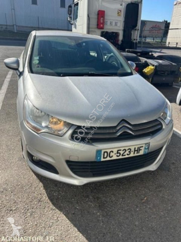 Coche berlina Citroën
