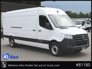 Furgon długi Mercedes