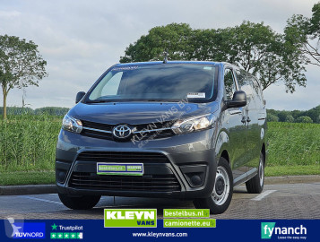 Fourgon Toyota