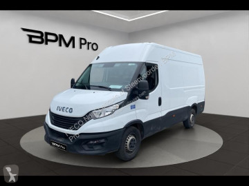 Fourgon Iveco