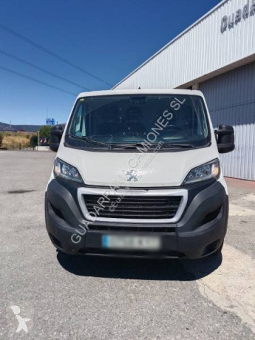 Fourgon Peugeot