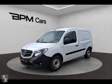 Furgon dostawczy Mercedes