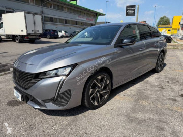 Coche familiar Peugeot