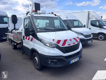 Véhicule utilitaire Iveco Daily CCb 35S14 Nacelle 16 mètres 42 900 HT