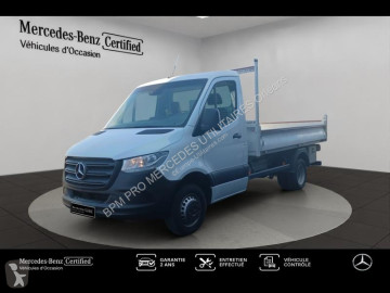 Utilitaire benne standard Mercedes