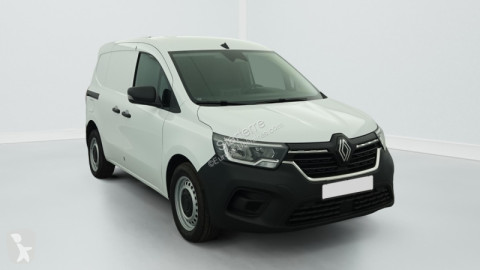 Fourgon Renault neuf