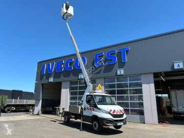 Utilitaire benne Iveco