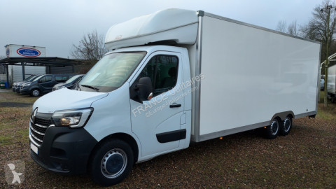 Caja cerrada Renault