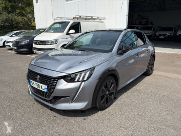 Berline Peugeot