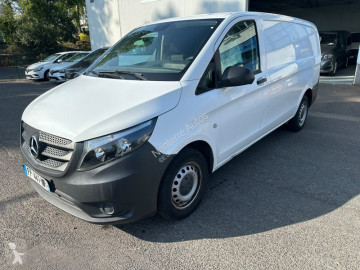 Fourgon Mercedes