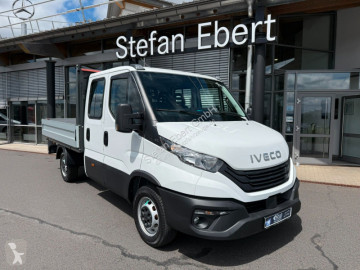 Utilitaire plateau ridelles Iveco