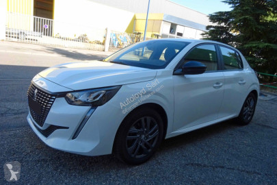 Peugeot208