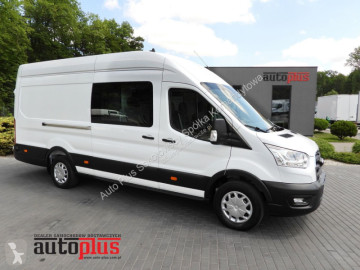 Furgon dostawczy Ford