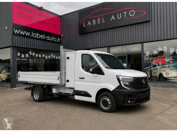 Utilitaire benne Nissan neuf