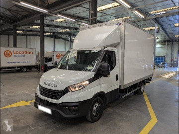 Con volquete Iveco