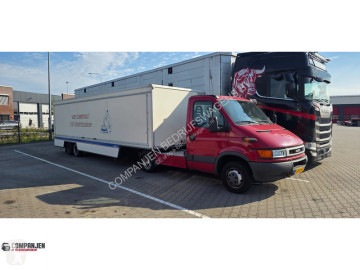 Utilitaire magasin Iveco
