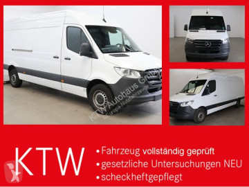Fourgon long Mercedes