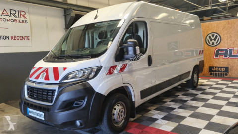 Fourgon Peugeot