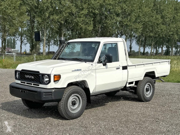 Toyota Land Cruiser HZJ79 Single Cab Pick-up (4 units)