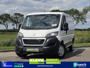 Furgon dostawczy Peugeot