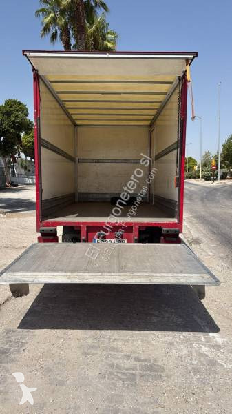 Caja cerrada Iveco