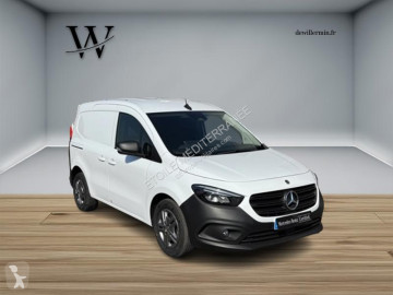 Mercedes van