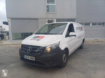Furgoneta Mercedes