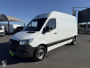 Véhicule utilitaire Mercedes