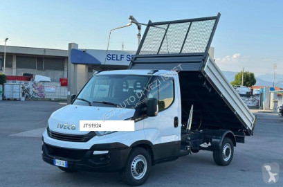 Utilitaire benne Iveco