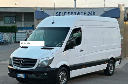 Fourgon Mercedes