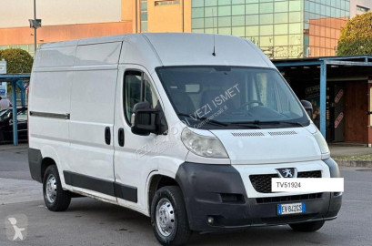 Fourgon Peugeot