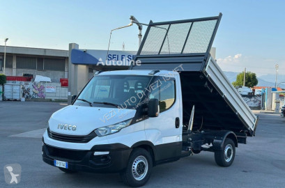 Utilitaire benne Iveco