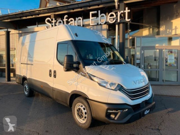 Fourgon long Iveco neuf