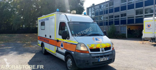 Ambulancia Renault