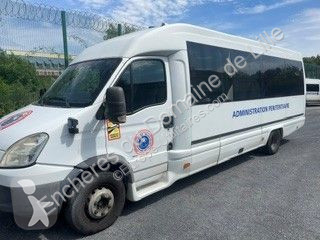 Iveco minibus
