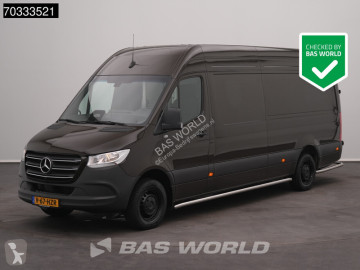 Fourgon Mercedes