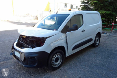 Caja cerrada Peugeot