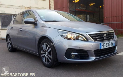 Peugeot sedan