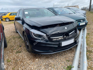 Coche descapotable Mercedes