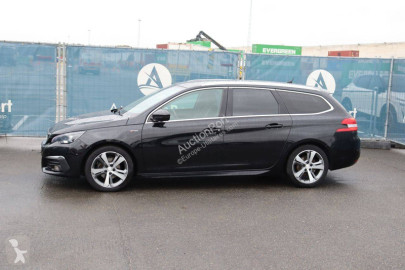 Berline Peugeot