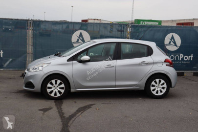 Berline Peugeot