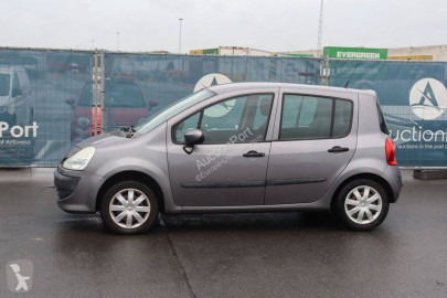 Berline Renault