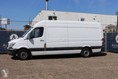 Fourgon Mercedes