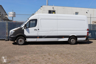 Fourgon Mercedes