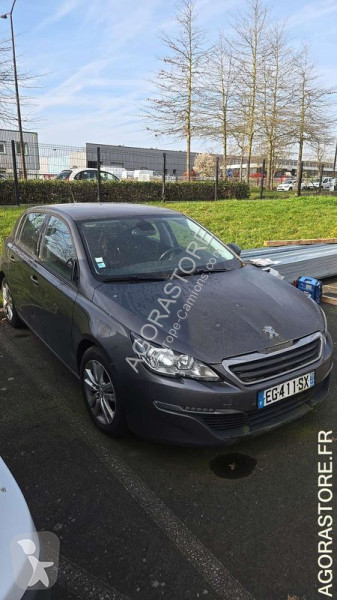 Vůz limuzína Peugeot