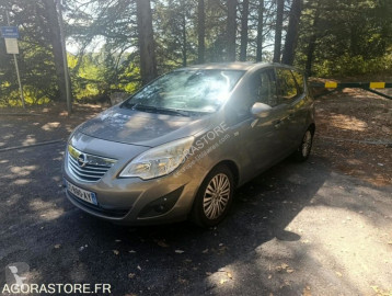 Jednoprostorový vůz Opel