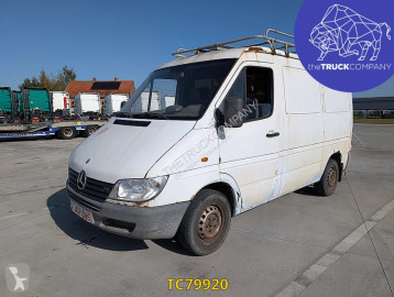Caja cerrada Mercedes