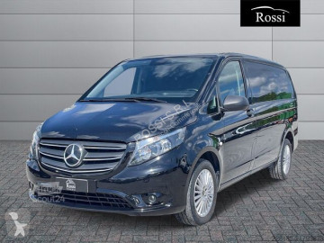 Fourgon Mercedes